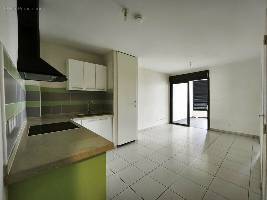 Photo 1 - Appartement à SAINT-DENIS