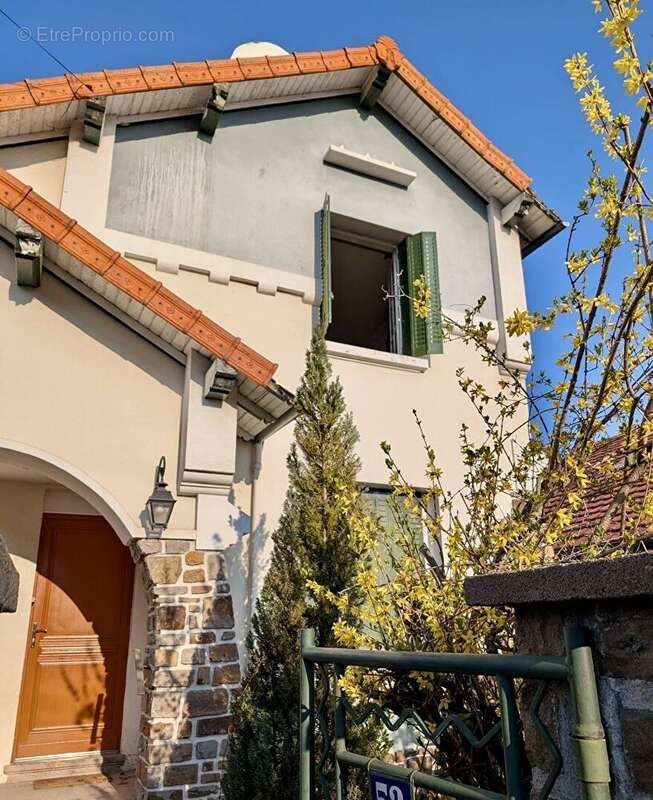 Maison à BEAUMONT