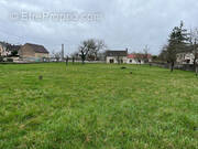 Terrain à GERMIGNY-SUR-LOIRE