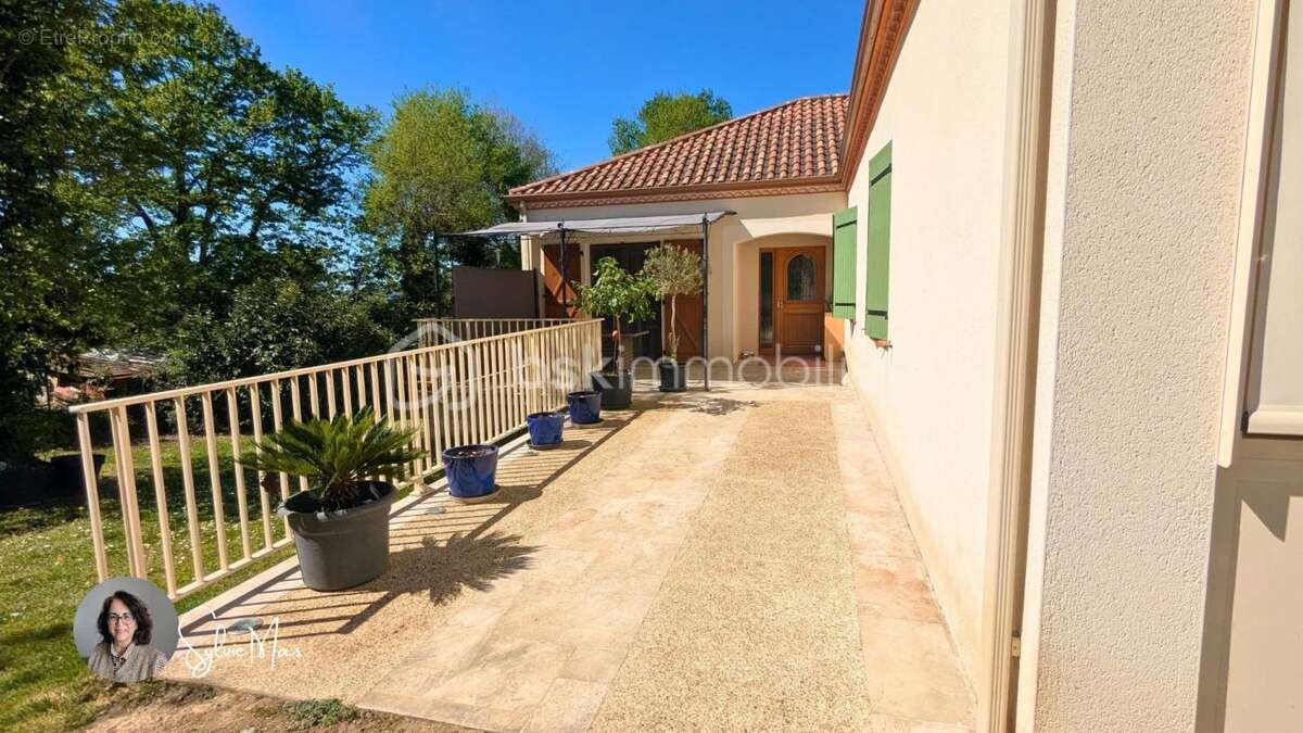 Maison à MONTAYRAL