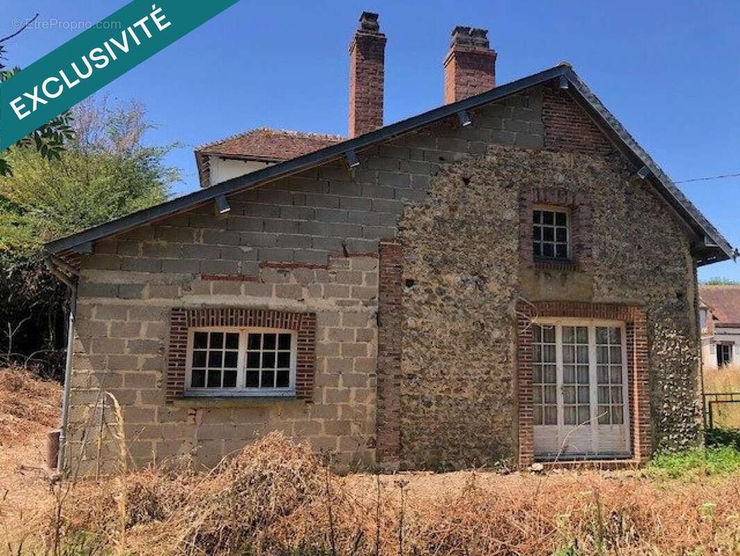 Photo 2 - Maison à CHAMPS