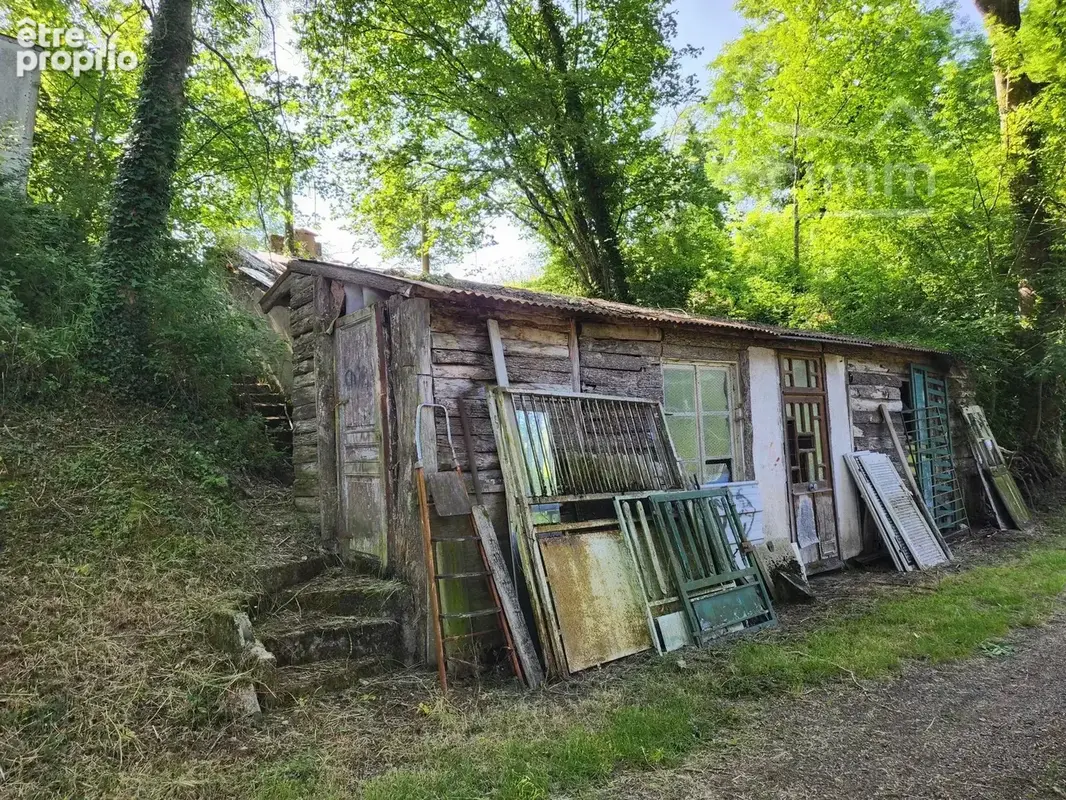 Mare avec ancienne maisonnette à réhabiliter - photo 5