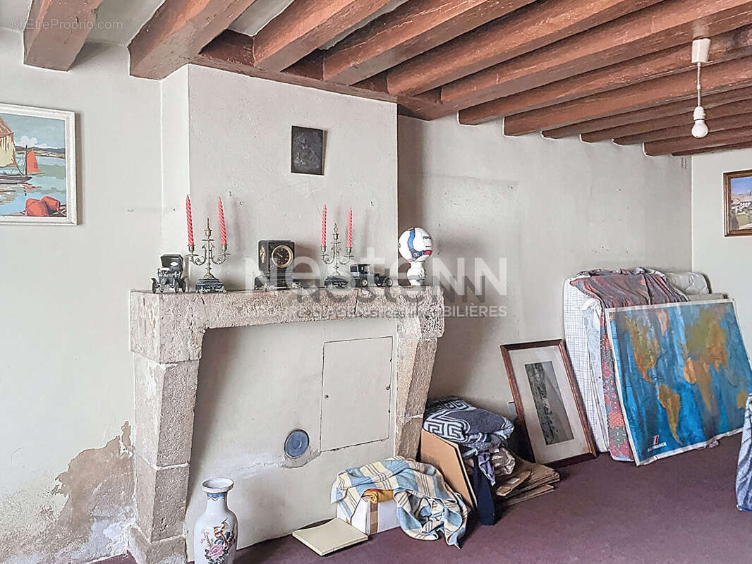 Maison à LA CHAUSSEE-SAINT-VICTOR