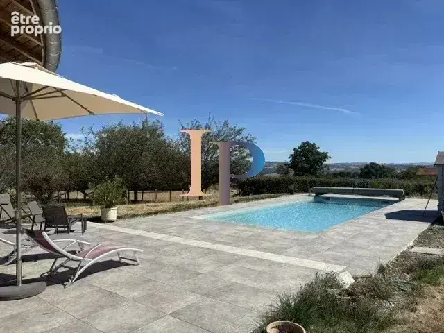 5 mn CHARLIEU maison avec vue et piscine - photo 3