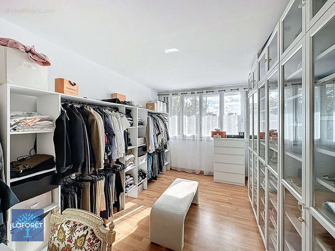 Appartement à SAINT-MICHEL-SUR-ORGE