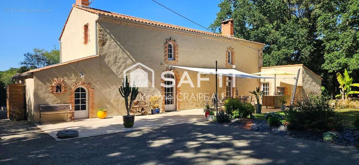 Photo 6 - Maison à AVRILLE