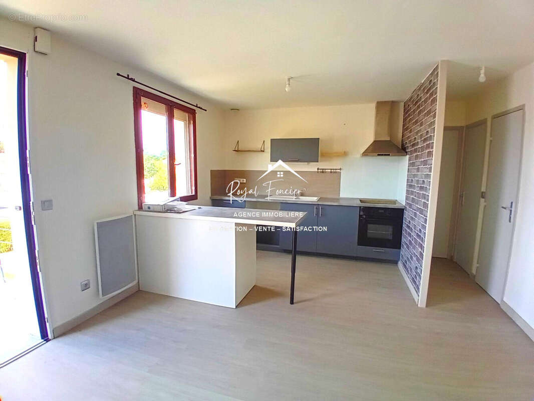 Cuisine A et E  - Maison à INGRANDES