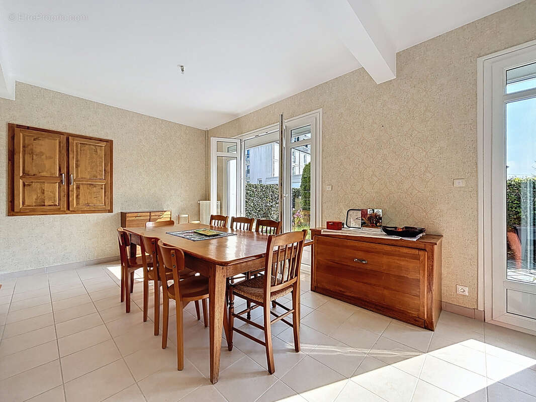 Maison à VILLERS-BOCAGE