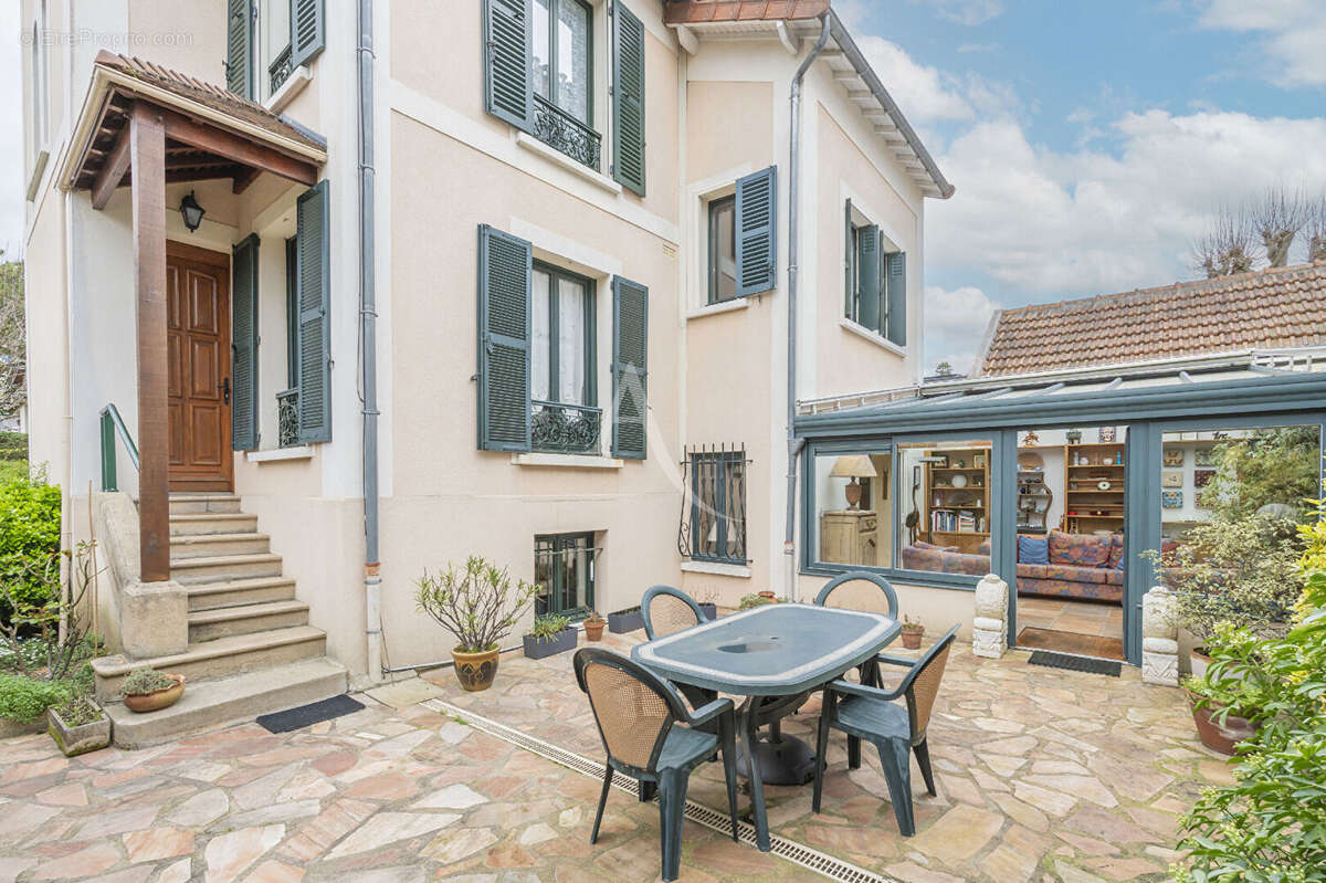 Maison à GARCHES