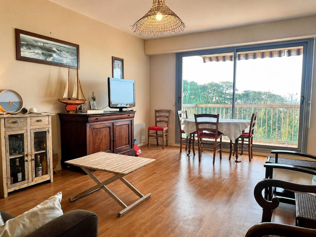 Appartement à VAUX-SUR-MER