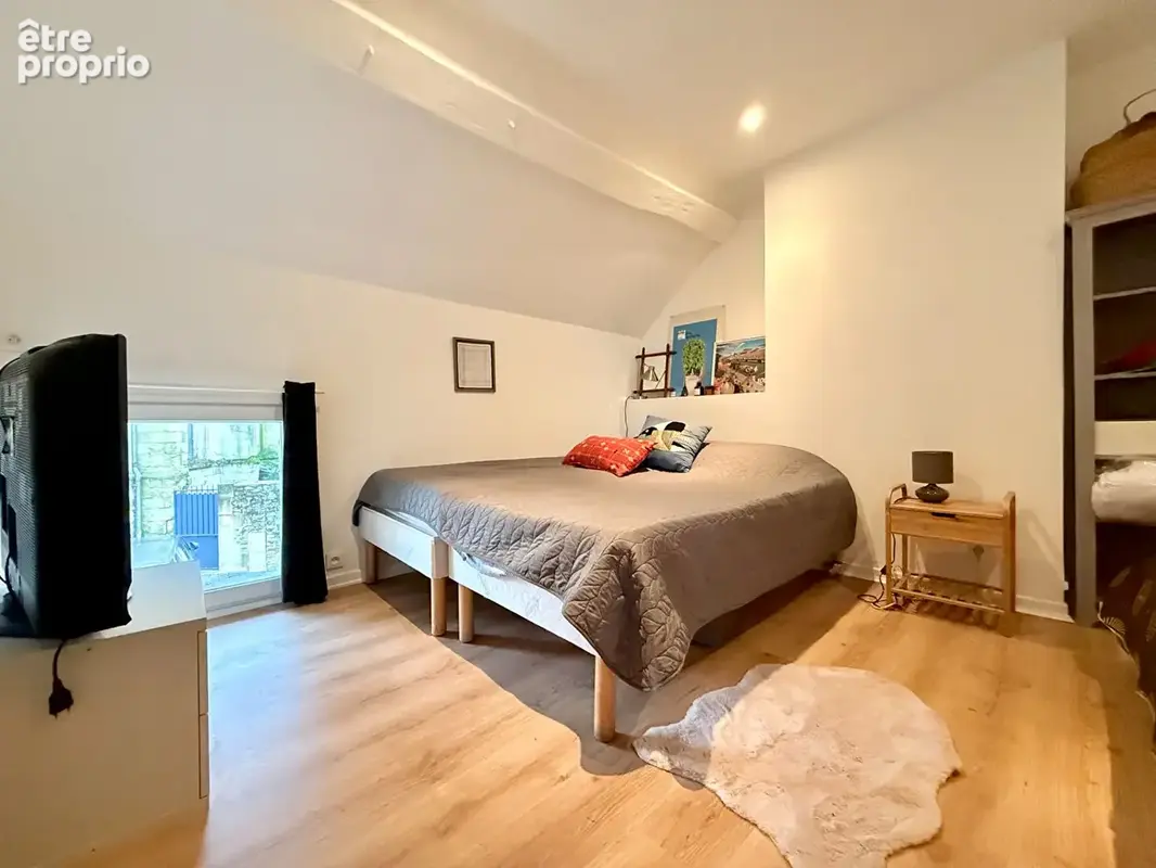Maison en pierre avec jardin et cave - photo 11