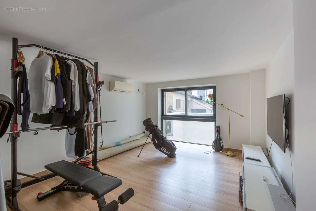 Loft t3 en duplex 92,67 m² – spa privatif – cour intérieure – dpe b - photo 10