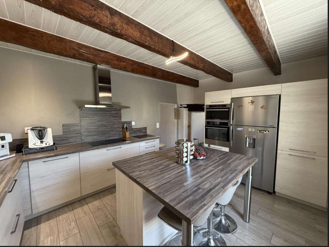 Maison à L'HONOR-DE-COS