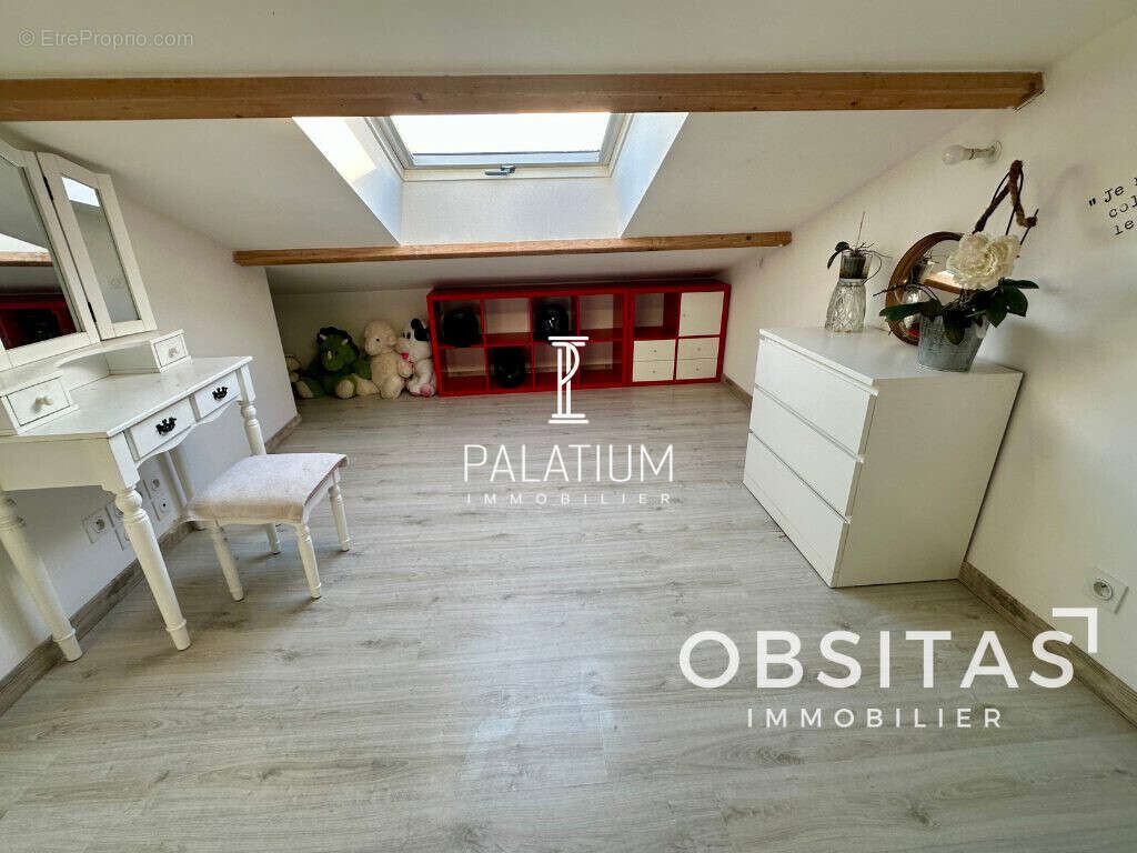 Appartement à SAINT-MICHEL-L'OBSERVATOIRE