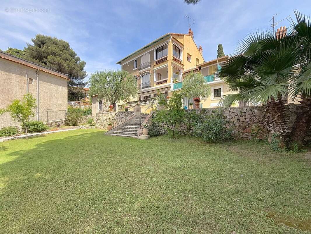 Appartement à CANNES