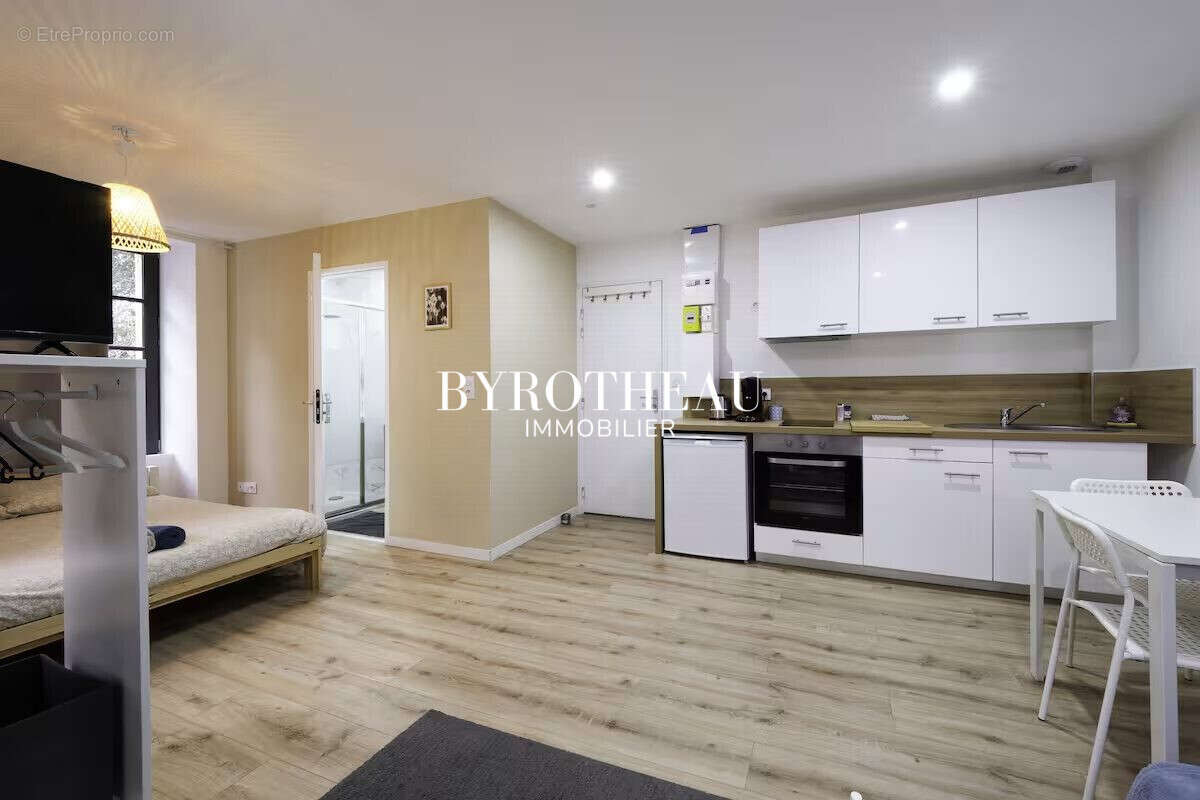 Appartement à SEGRE