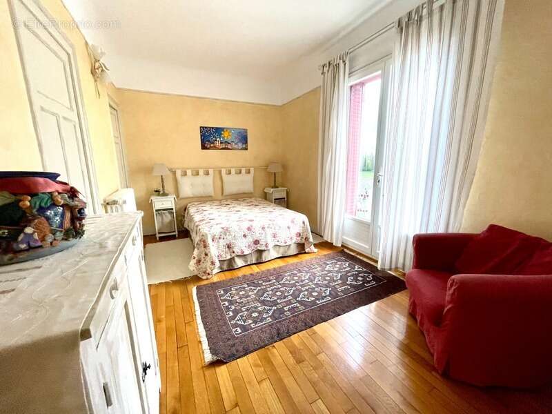 Maison à MONTRICHARD