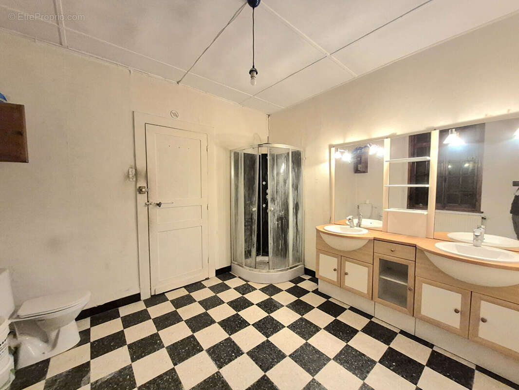 Maison à VIEUX-CONDE