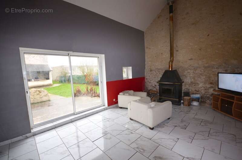 Maison à MONTMIRAIL