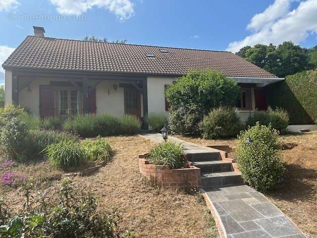 Maison à SAVIGNE-L'EVEQUE