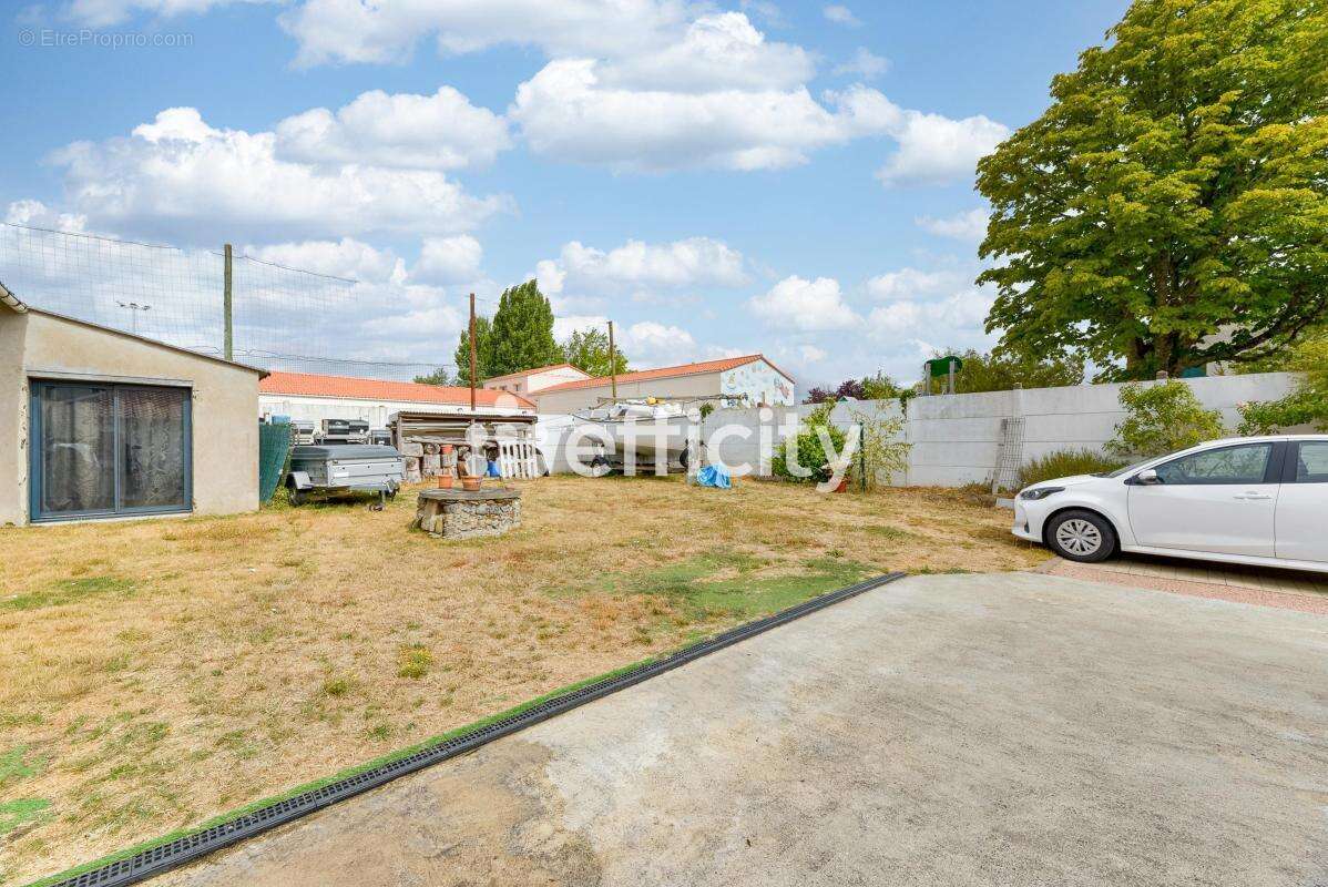 Maison 87 m² à Saint-Aignan-Grandlieu  - photo 12