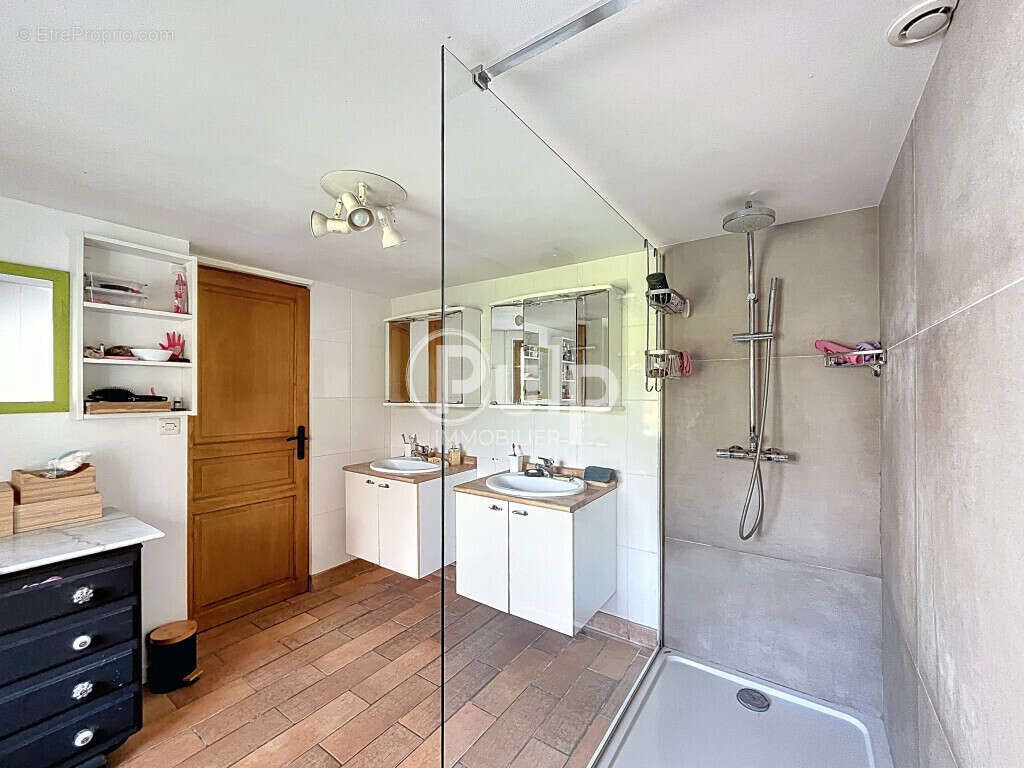 Maison à BEUVRY-LA-FORET