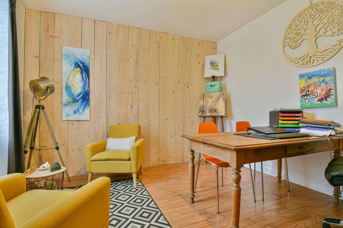 Maison à SAINT-JUNIEN