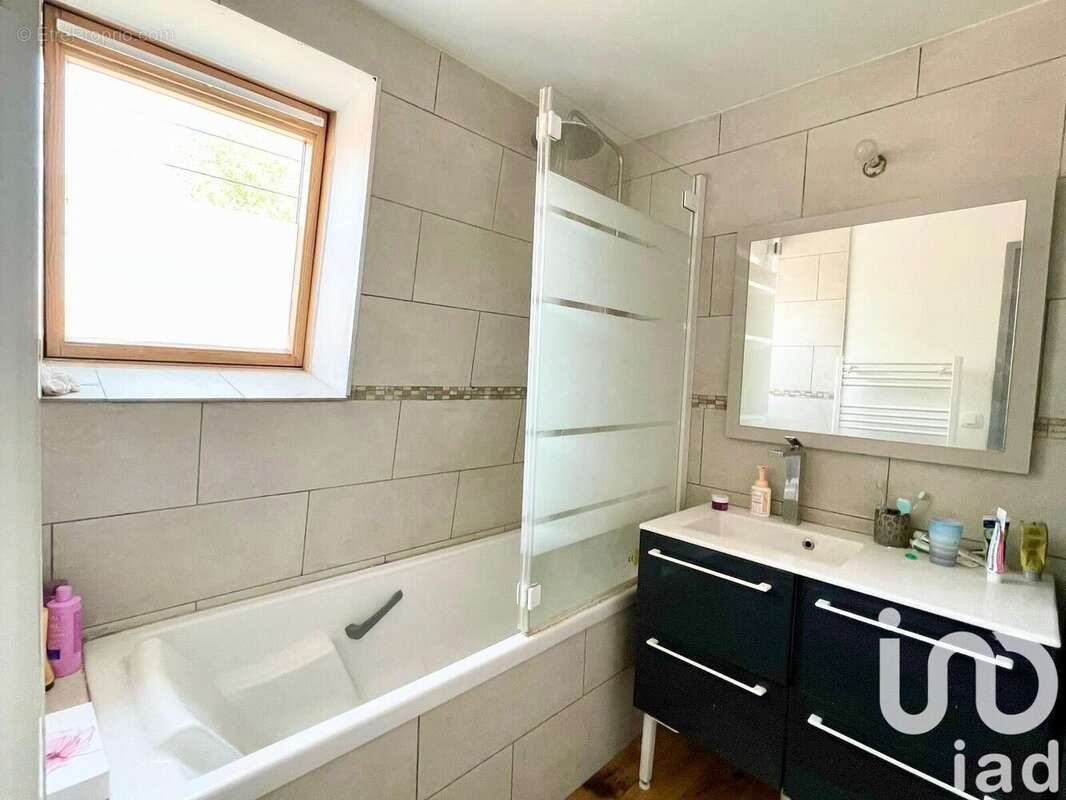 Photo 6 - Maison à NEUVILLE-EN-FERRAIN