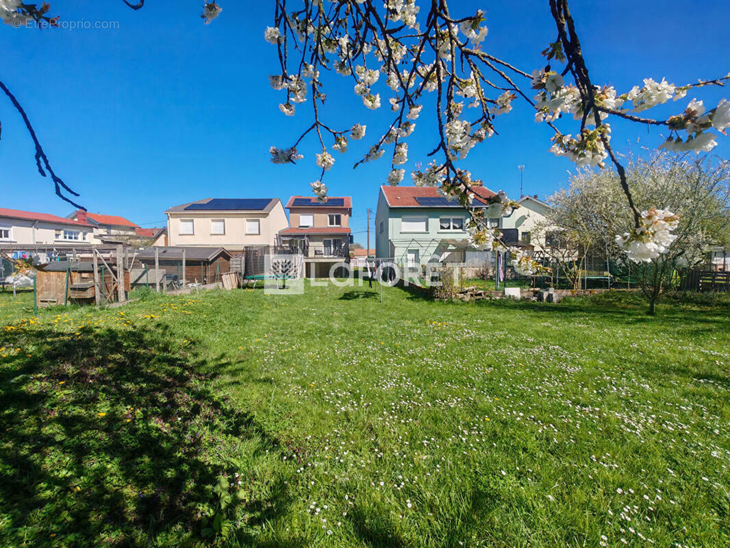 Maison à ROSIERES-AUX-SALINES