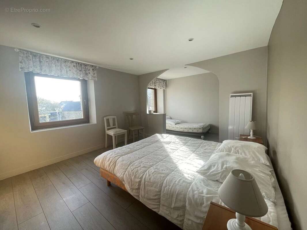 Maison à LA VICOMTE-SUR-RANCE