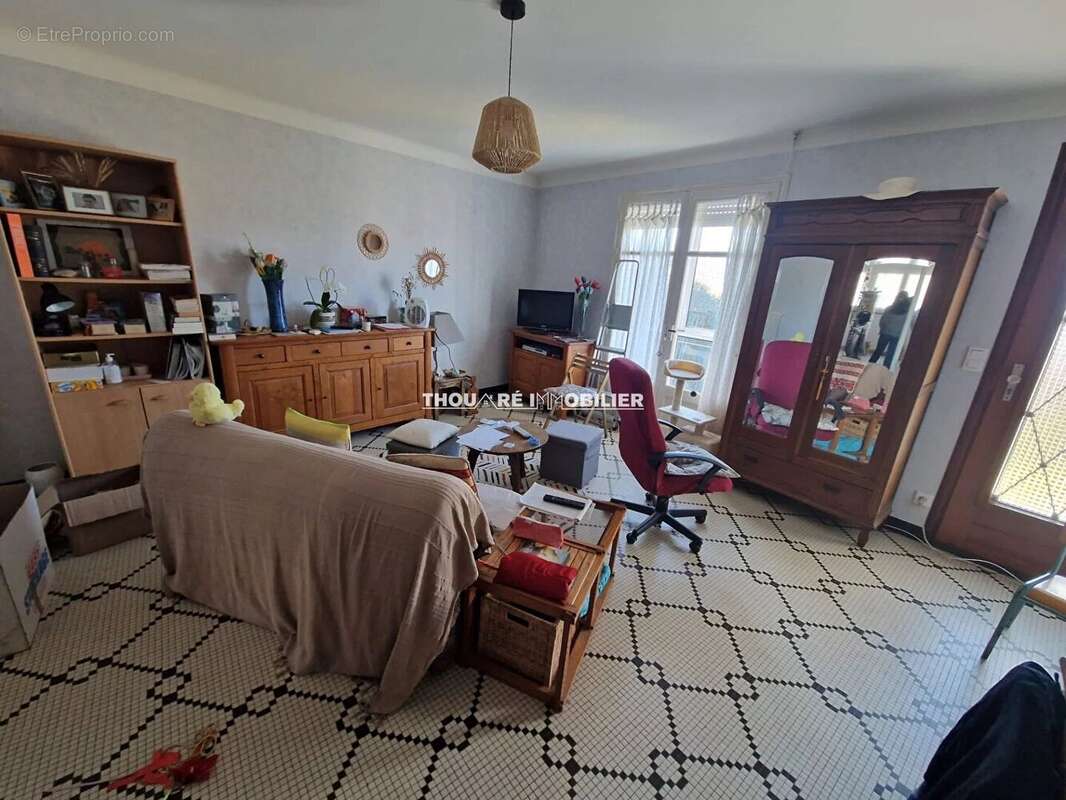 Maison à SAINT-JULIEN-DE-CONCELLES