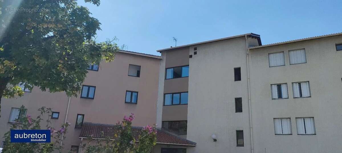 Appartement à LE PONT-DE-CLAIX