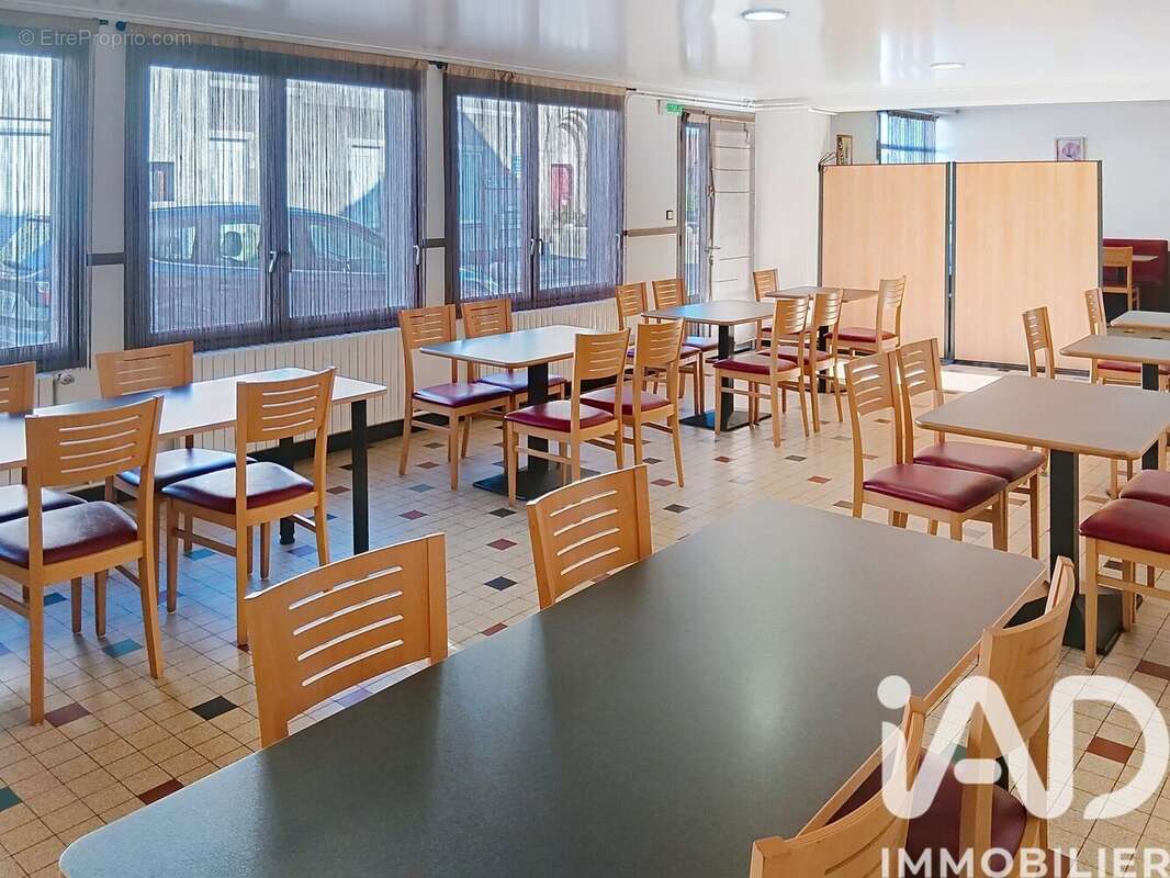 Appartement 389 m² à Gibles  - photo 5