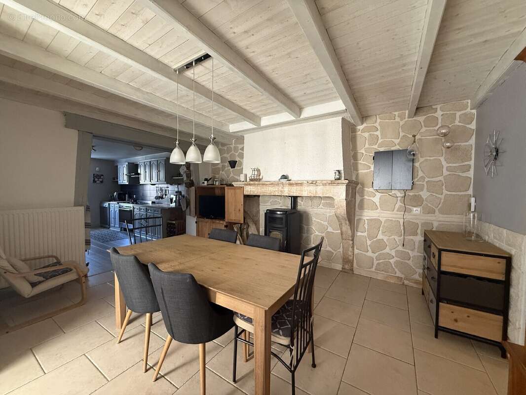 Maison 176 m² à Choloy-Menillot  - photo 2