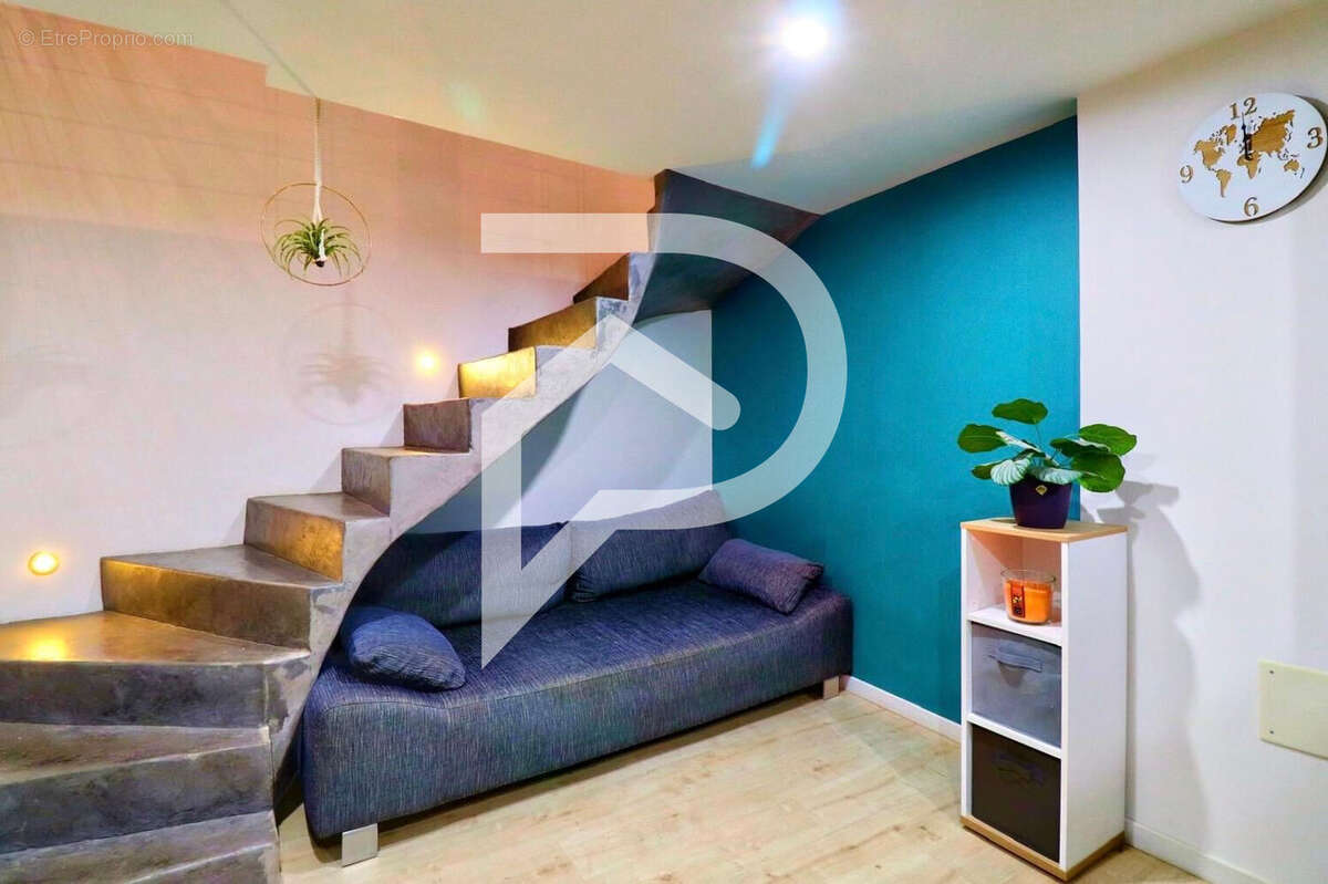 Maison à VINON-SUR-VERDON