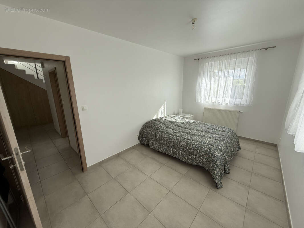 Maison à ALLONDRELLE-LA-MALMAISON