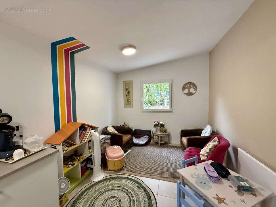 Maison de village et dépendance à Champigny - 89 - photo 12