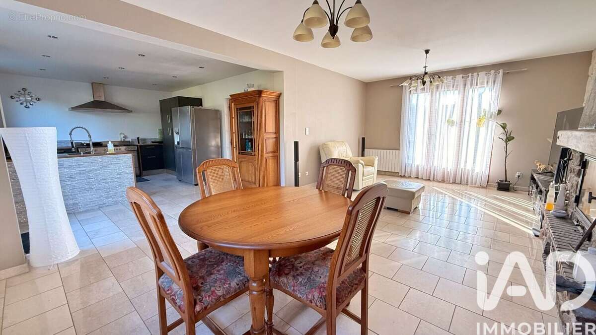 Photo 4 - Maison à BEAUVAIS