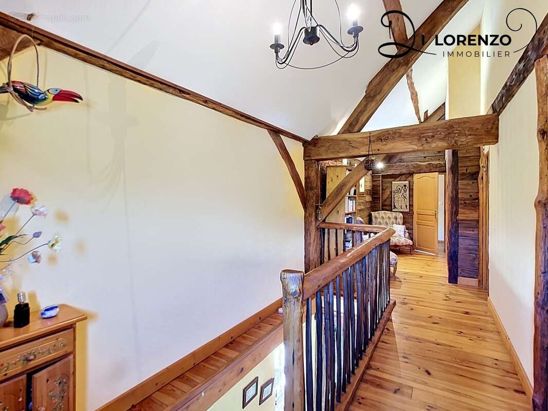 Maison à vendre 232 m² habitable LEPIN LE LAC (73) - photo 5