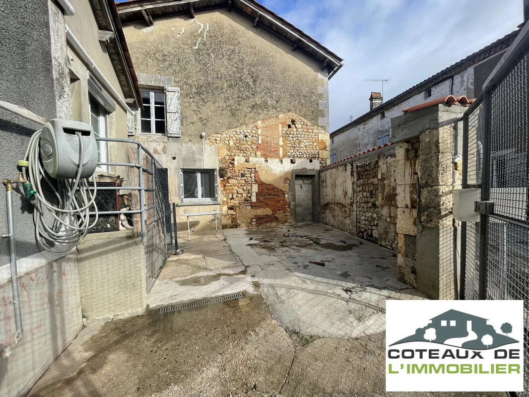 Appartement à PERIGNAC