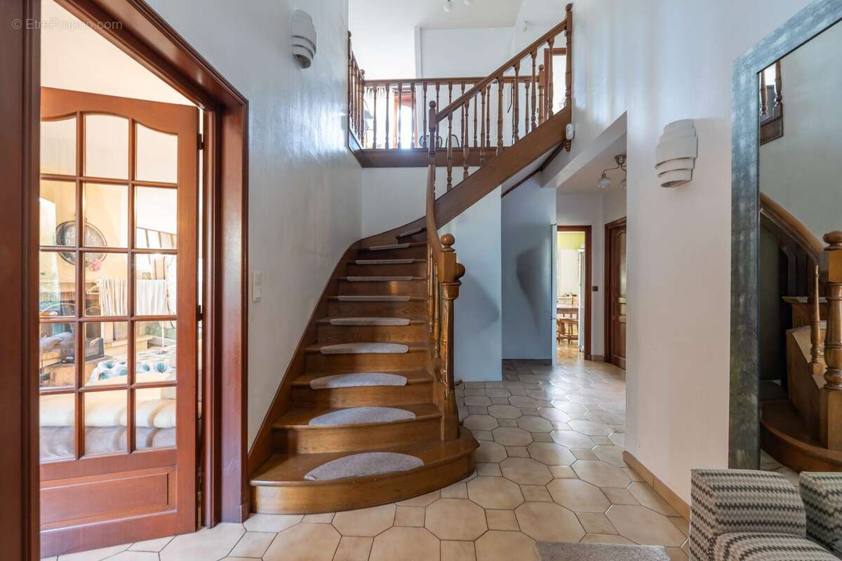 Maison à LA COURNEUVE