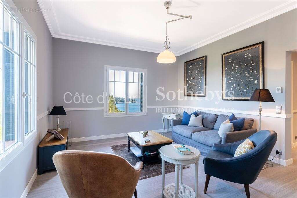Nice Mont Boron, appartement rénové 61 m² avec vue mer face à Saint-Jean-Cap-Ferrat - photo 4