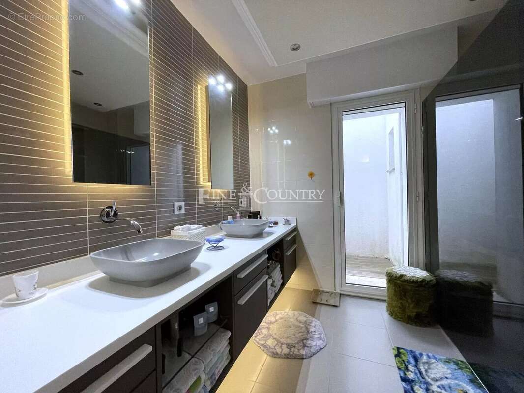 Maison à AURIBEAU-SUR-SIAGNE