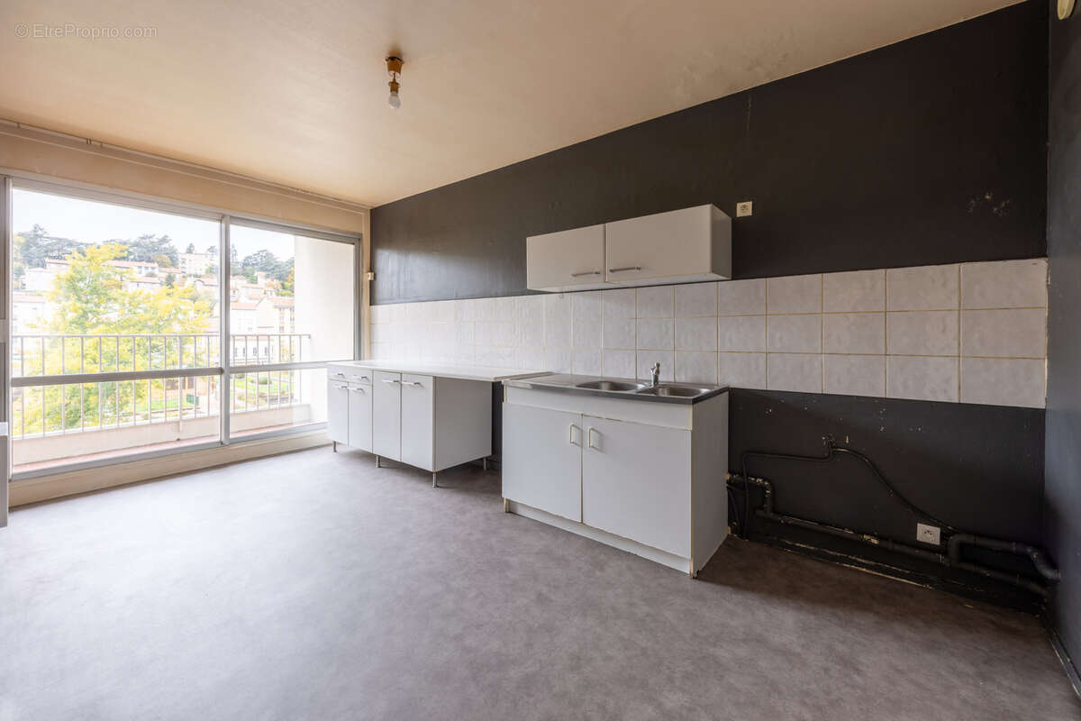 Appartement à SAINT-ETIENNE