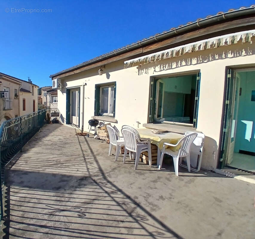 Maison vigneronne avec beau potentiel - photo 2