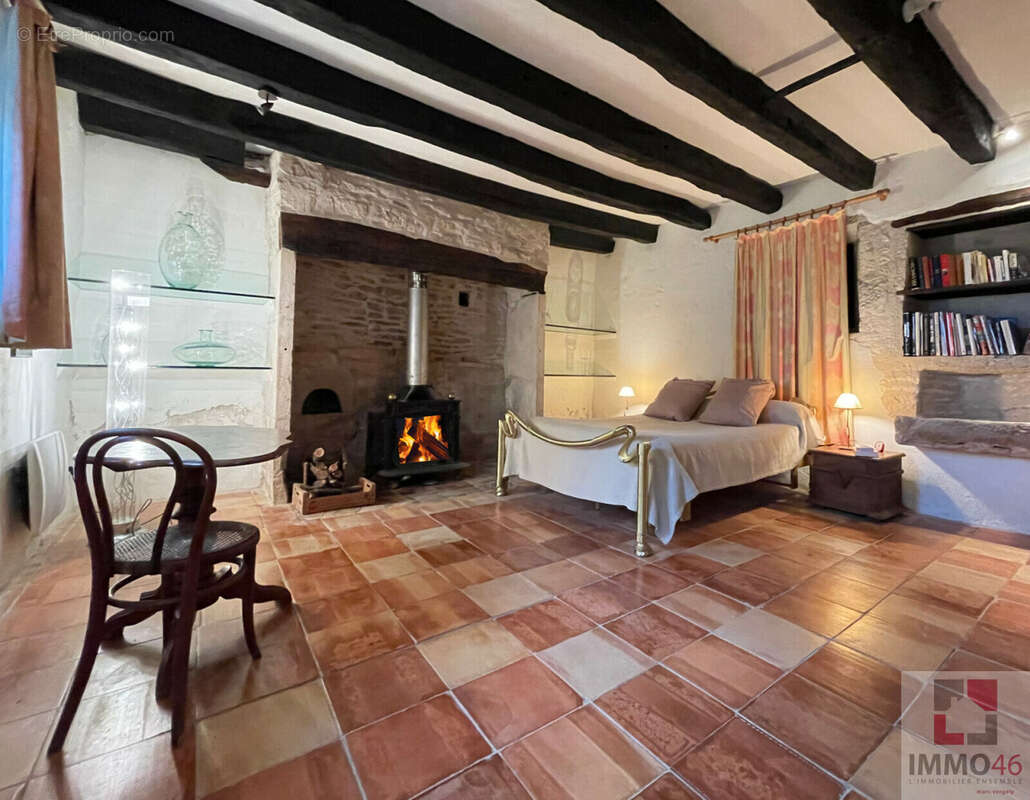 Maison à LE BASTIT