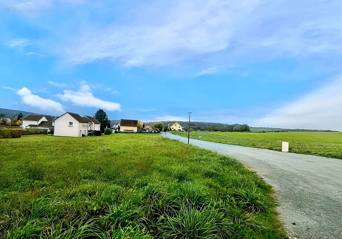 Lot 14 - 53  le m2, terrain plat viabilisé de 754 m2 - photo 4