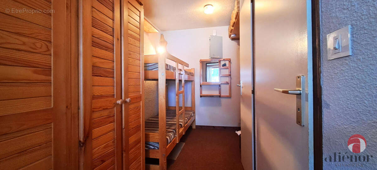 Appartement à MORILLON