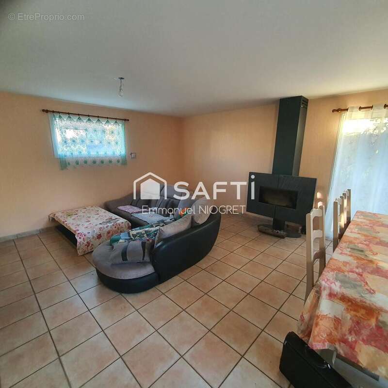 Photo 8 - Maison à LABRUYERE