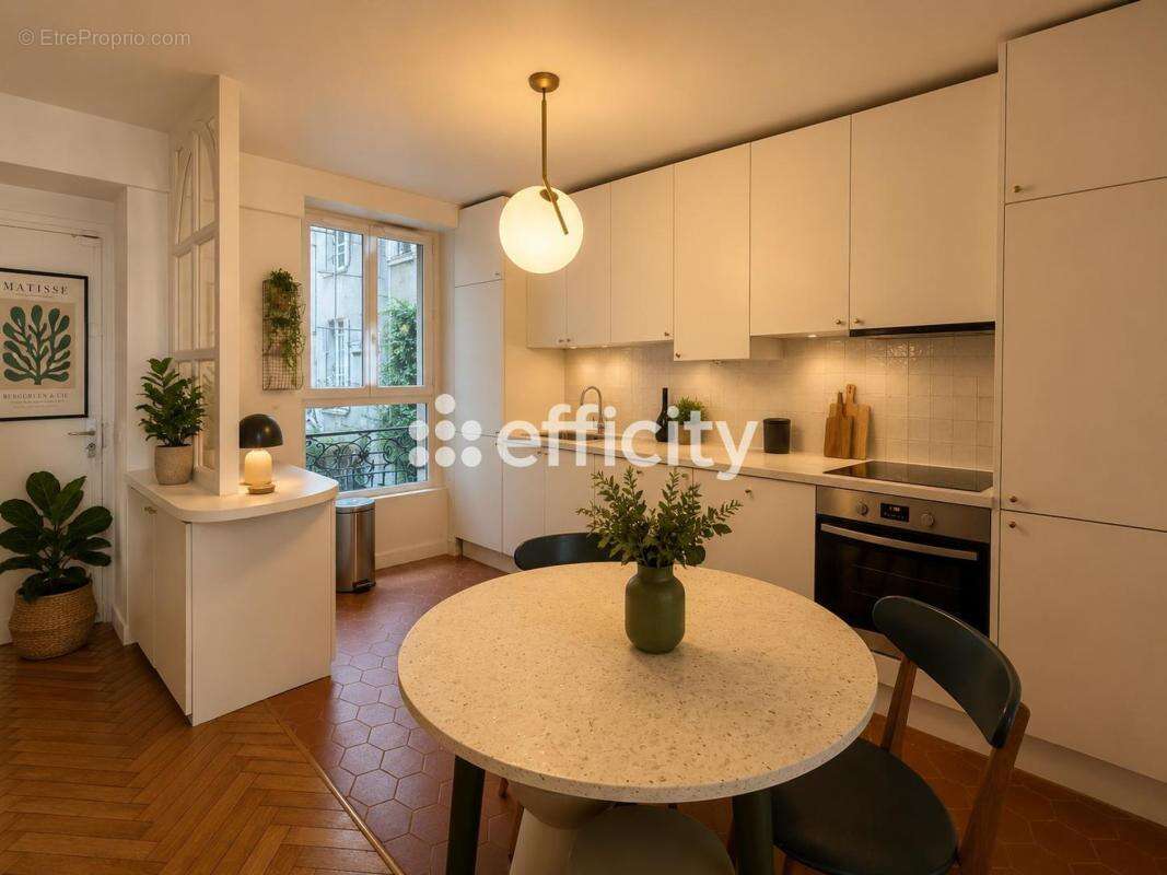 Appartement à PARIS-19E